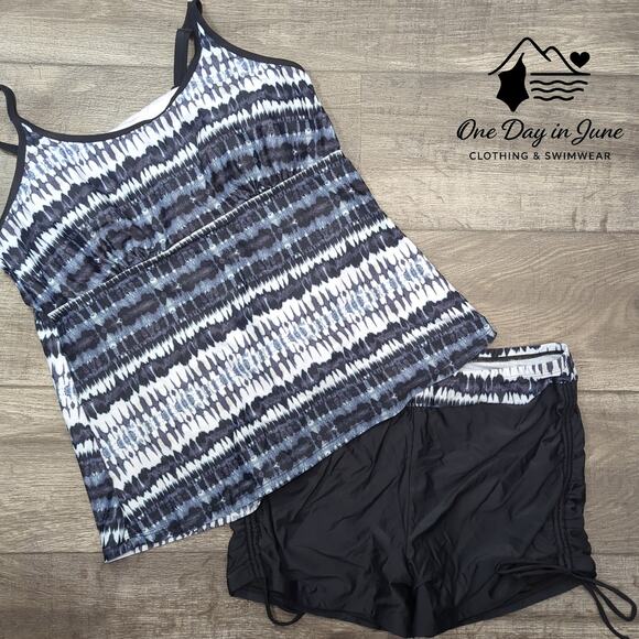 Yonique Plus Size Cage Back Boyshort Tankini Swimsuit Size XXL - Picture 3 of 5